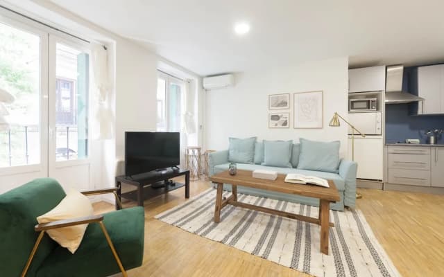 Bright & cosy studio in Puerta del Sol by Allô Housing. - photo 4