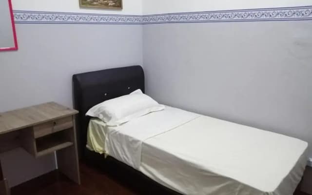 Single Room With Ac, Central Accomodation - photo 3