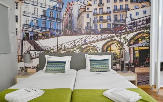 Famous Crows Lisbon Suites - photo 4