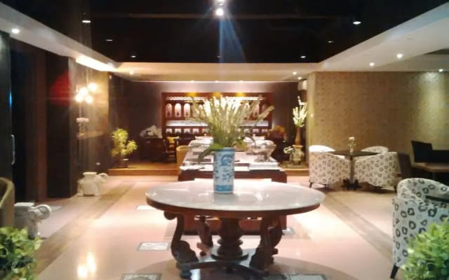 Jusenny Hotel - photo 2