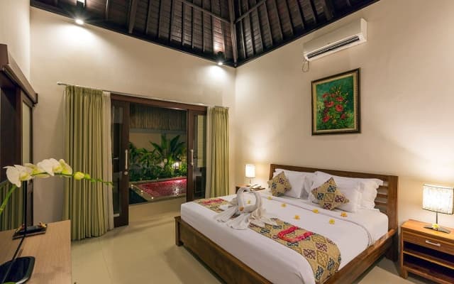 Kubal Villa and Living Seminyak - photo 3