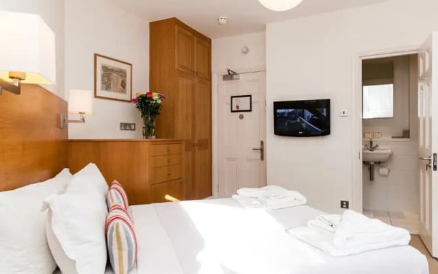 Blueprint Apartments-No 5 Doughty Street - photo 5