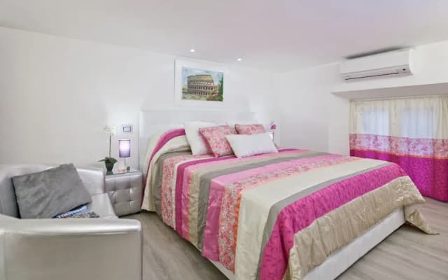 Rental In Rome Colour Colosseum Loft - photo 4