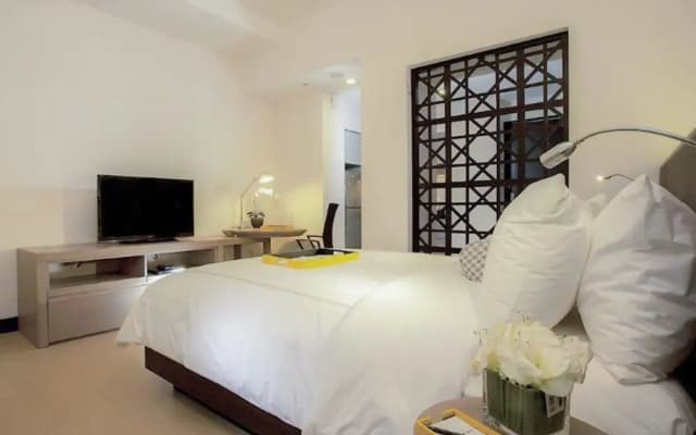 Le Mansion Senopati Hotel - photo 2
