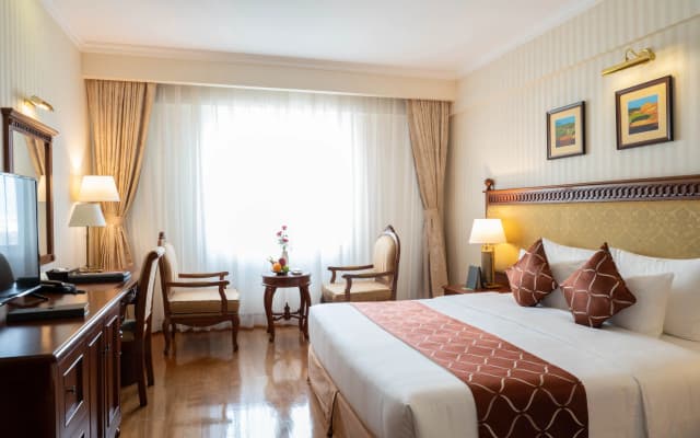 Hotel Grand Saigon - photo 4