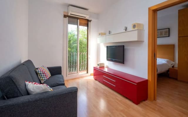 Barcelona Centric Apartment - photo 5