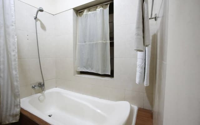 RedDoorz @ Menteng - photo 4
