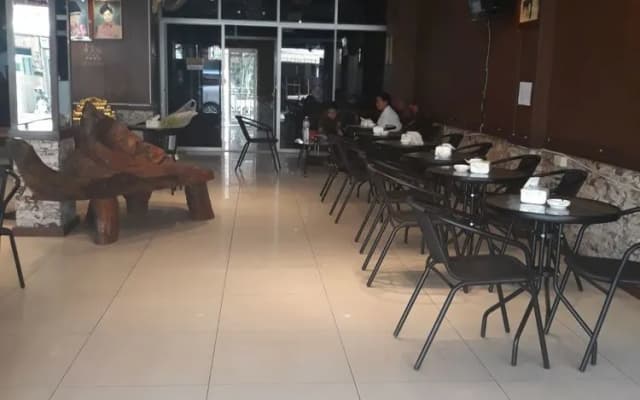 Royal A&R Hotel - photo 4