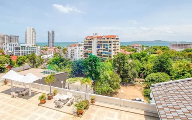 1 Bedroom 716 High Floor Seaview - photo 3