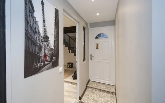 Pick A Flats Marais Meslay Apartment - photo 2