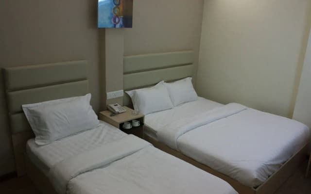 OYO 89837 Hotel Ocean 77 - photo 3