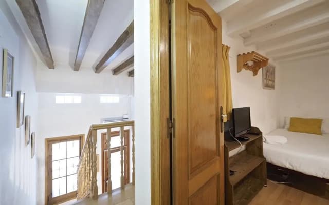 Suites4days Les Corts House - photo 5
