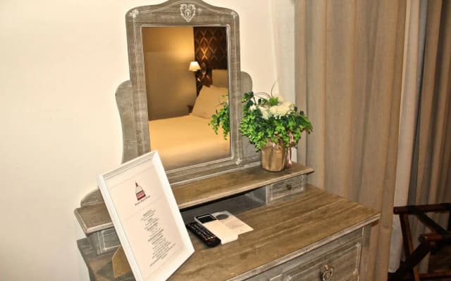 Roman Royal Rooms - photo 4