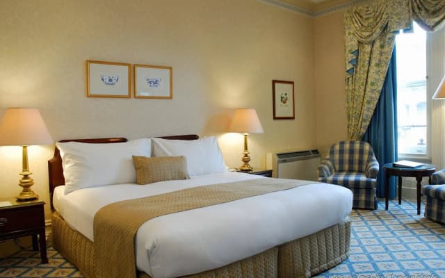 The Hotel Windsor - photo 2