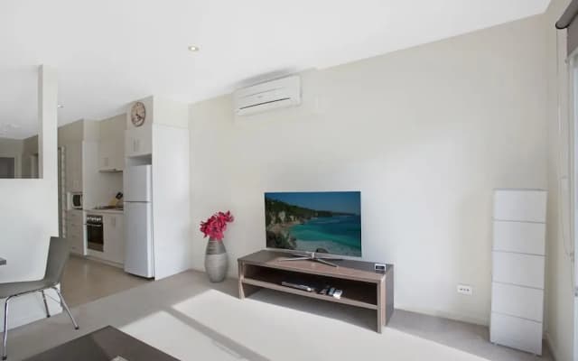 ViQi By Astra Apartments - photo 3