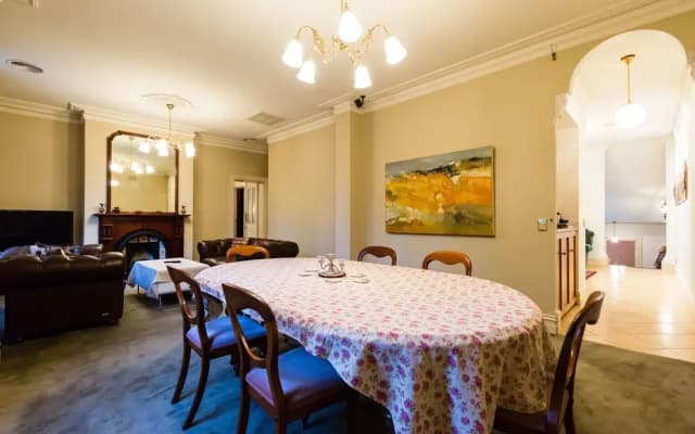 Hanna, 4BDR Melbourne Apartment - photo 4