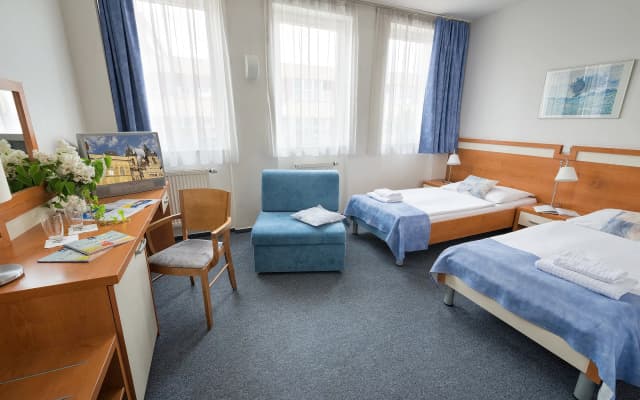 EA Hotel Populus - photo 3