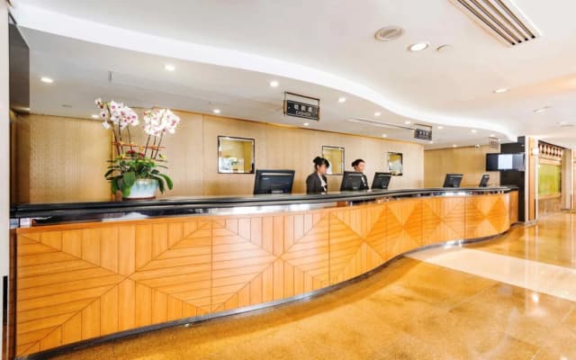 Metropark Hotel Mongkok - photo 2