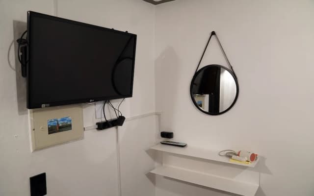 Apollo Guesthouse - photo 2