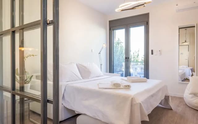 Syntagma modern new flat - large balcony - photo 2