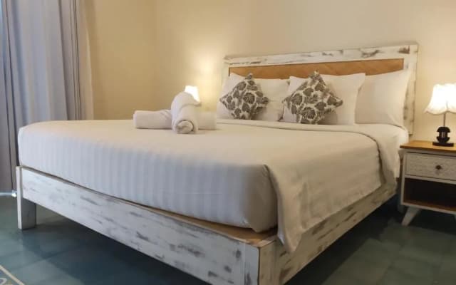 Jukung Dua Guest House - photo 2
