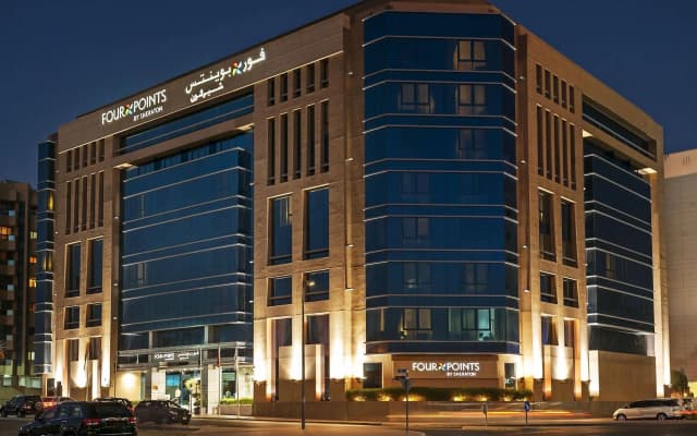 Four Points by Sheraton Bur Dubai Hotel - photo 2