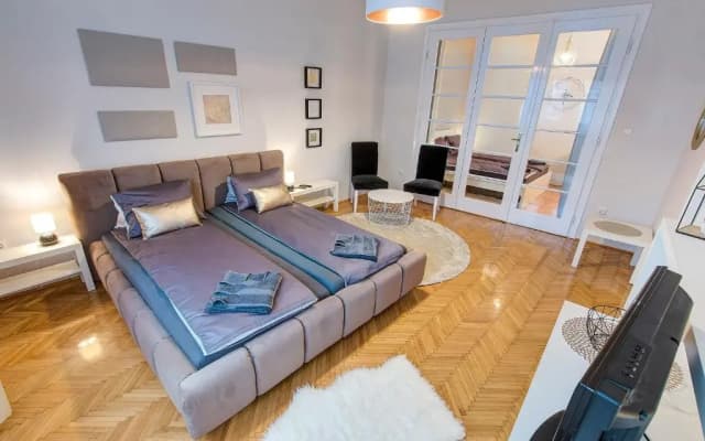 BrightHome Castle District - photo 2