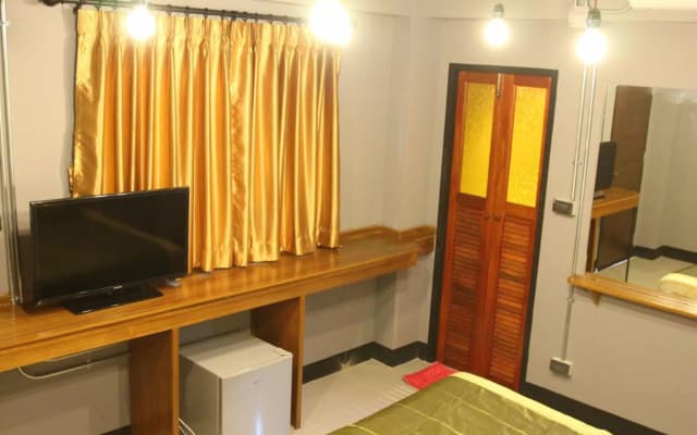 W hostel - photo 5