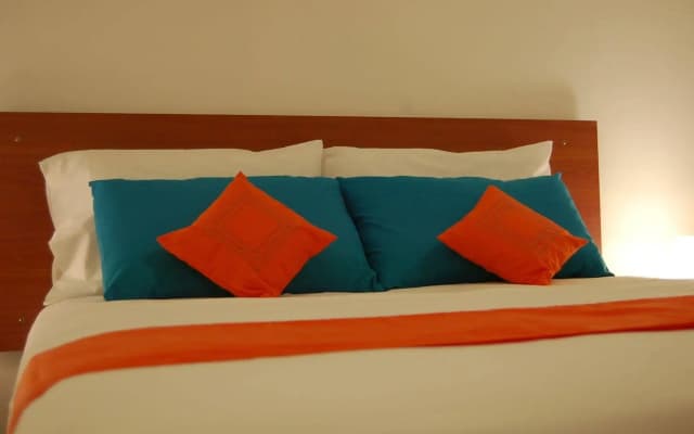 Vaali Maldives Island Escapes & Dive Guest House - photo 2