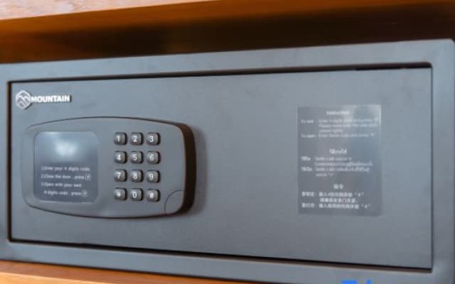 Mai Hotel - photo 2