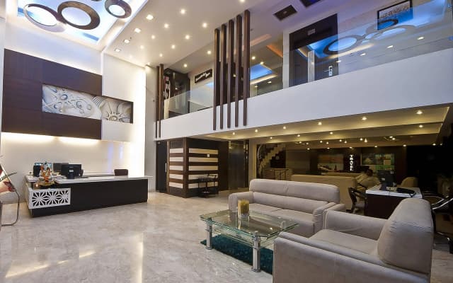 Hotel The Pearl - Newly Renovated in City Centre - photo 2