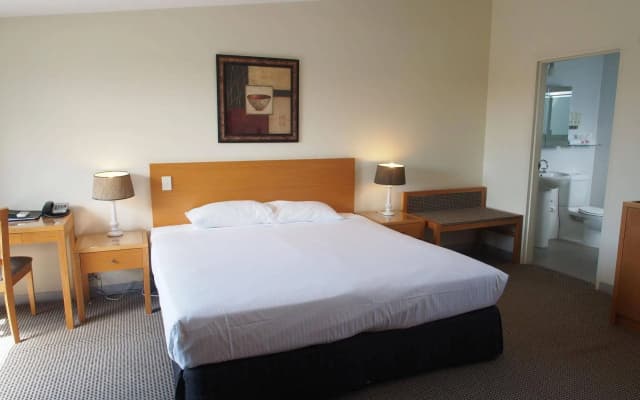 The Savoy Double Bay Hotel - photo 4