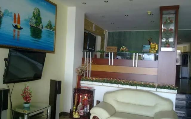 Minh Ha Hotel - photo 2