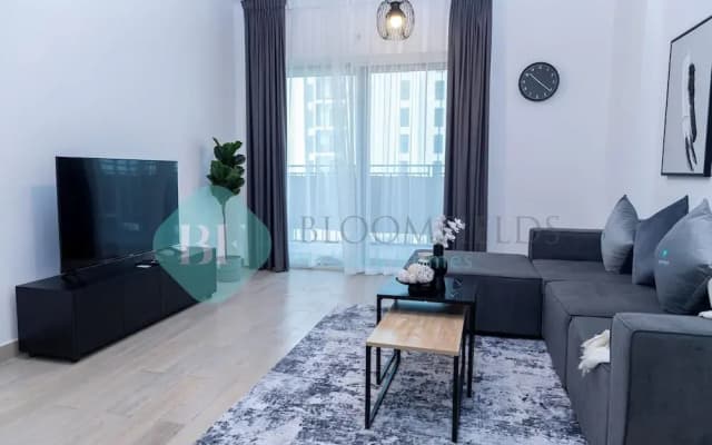 Bloomfields Elegant 1BR in Waters Edge - photo 5