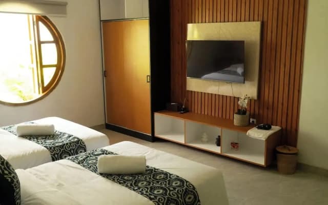 BBC Suite and Garden - photo 2