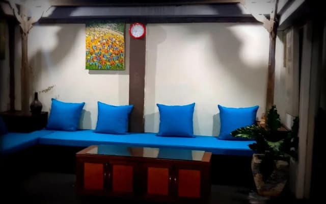 Putra Ubud Guest House - photo 2