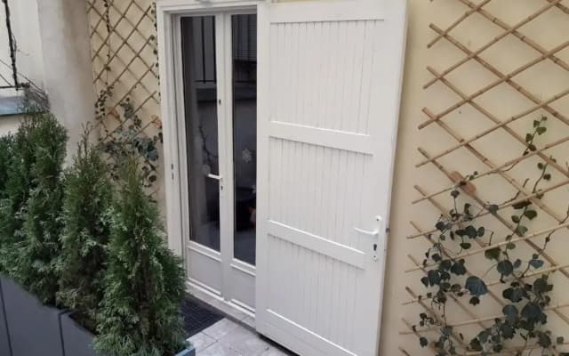 Romantic tiny house in Paris - photo 5