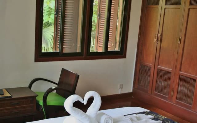 The Pool and Palm Villa - photo 3