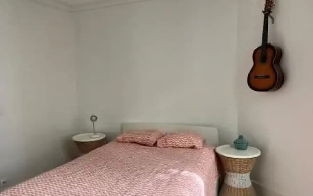 Charming 2 bedrooms flat near Trocadéro - photo 2