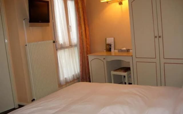 Hotel Monge - photo 4