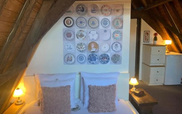 Amsterdam Central Guest House - photo 2