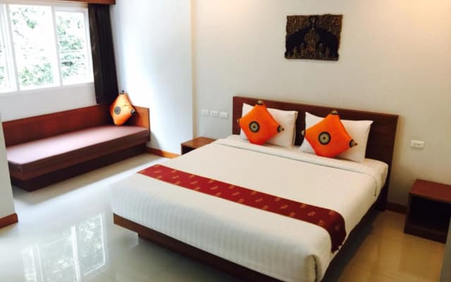 Chollada Inn Kamala - photo 3