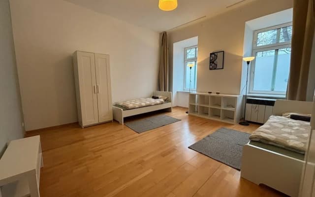 Josefinengasse Apartments - photo 2