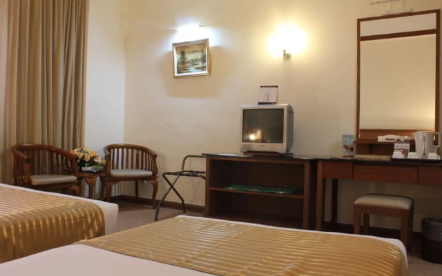 Hotel Putra Kuala Lumpur - photo 3