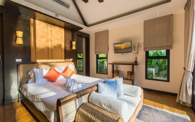 Tulip Pool Villa - photo 5