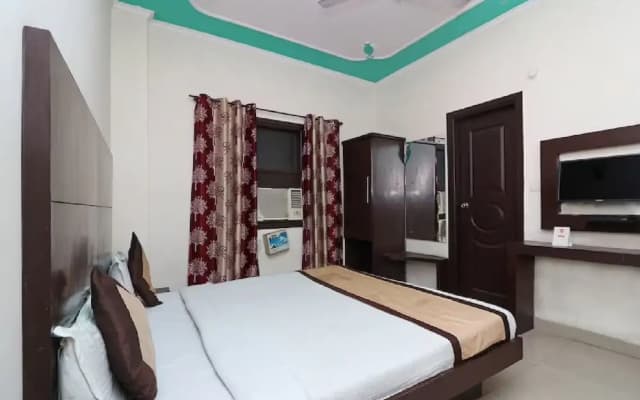 Hotel Aura Deluxe - photo 4
