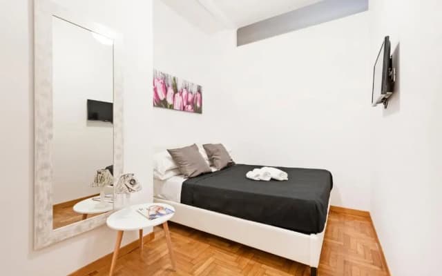 White Flat Labicana - photo 3