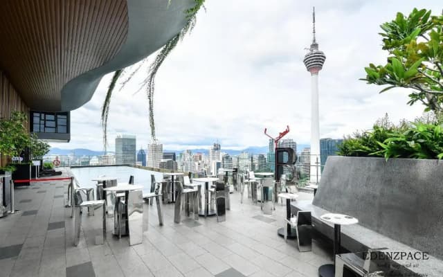 Ceylonz Suites by EdenZpace - photo 5