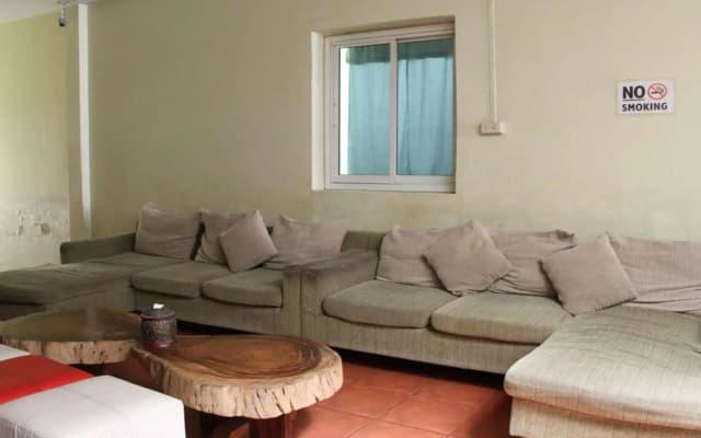 OYO 1054 Phuket Backpacker Hostel - photo 4