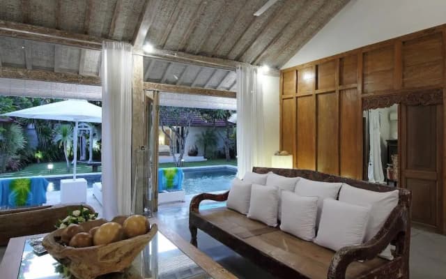 Villa Putih Seminyak - photo 2